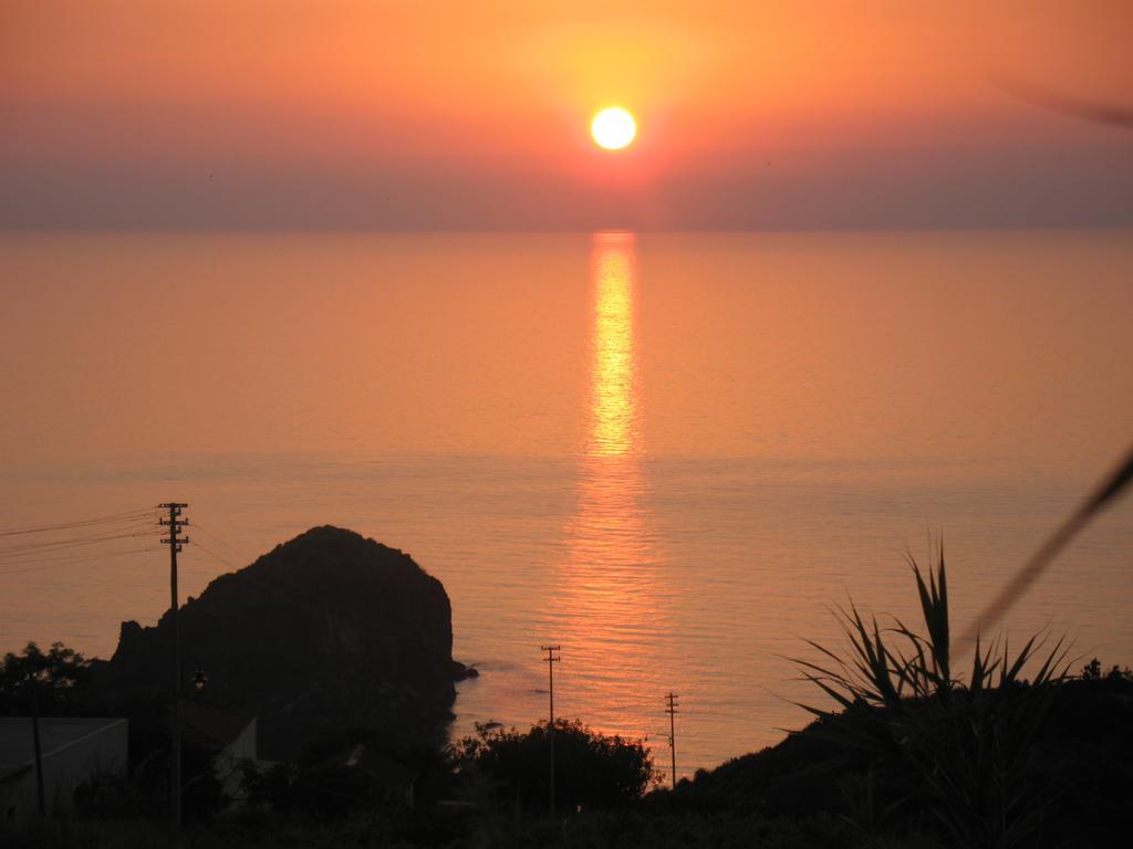 מאלפה Agriturismo Al Cappero מראה חיצוני תמונה